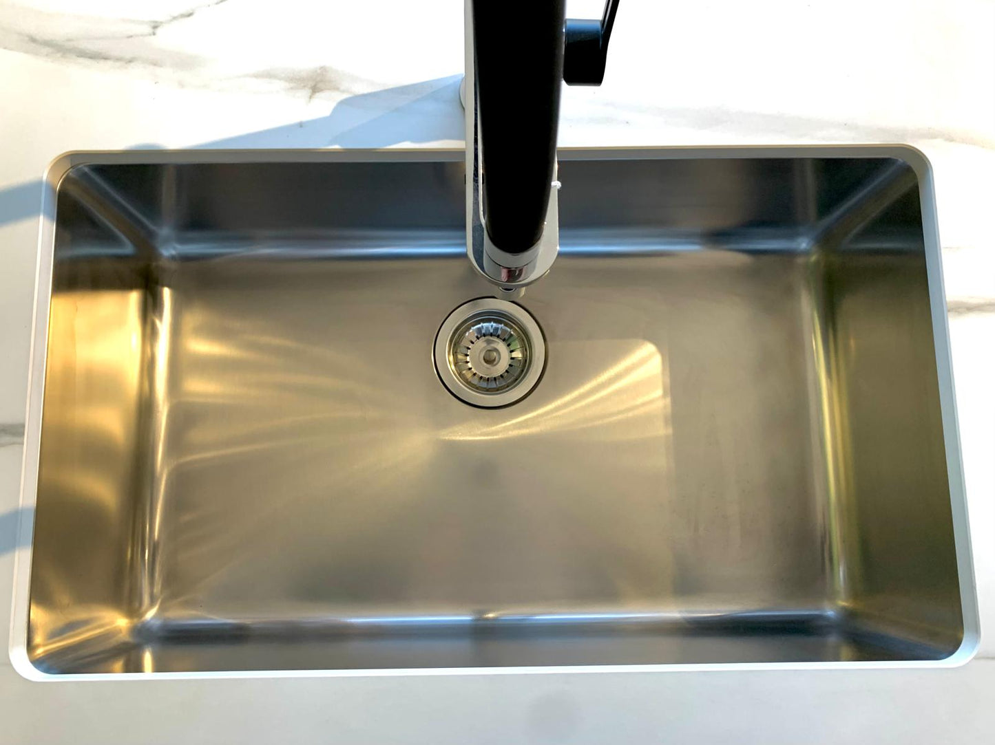 Cucina con isola modello FLO EVO L244+255cm  - AR-TRE
