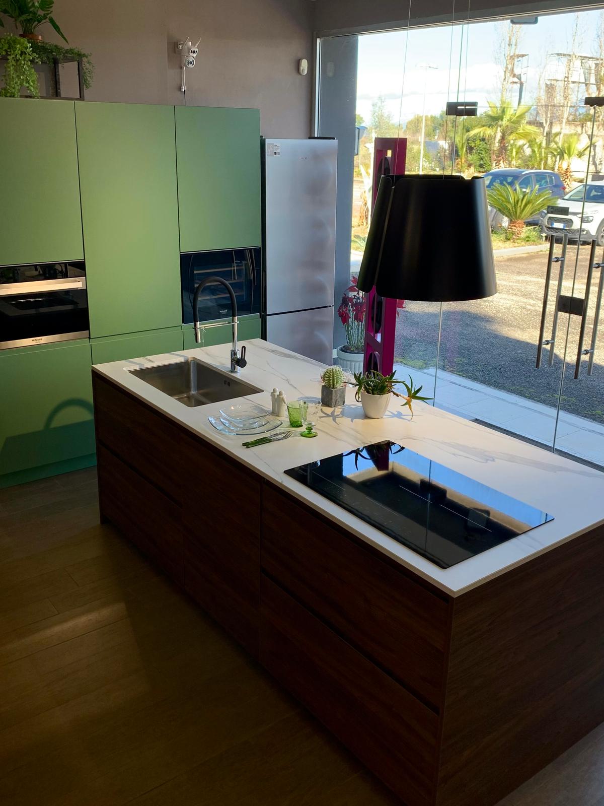 Cucina con isola modello FLO EVO L244+255cm  - AR-TRE